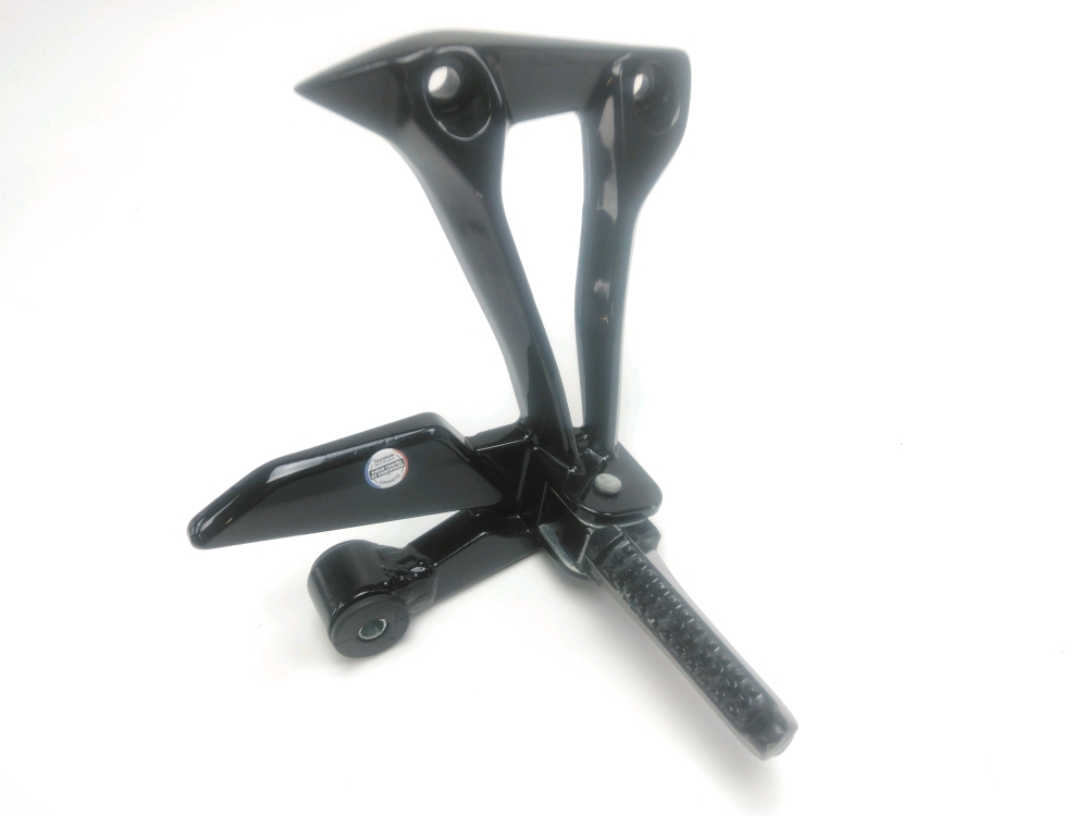 Platine et repose pieds arriere droit