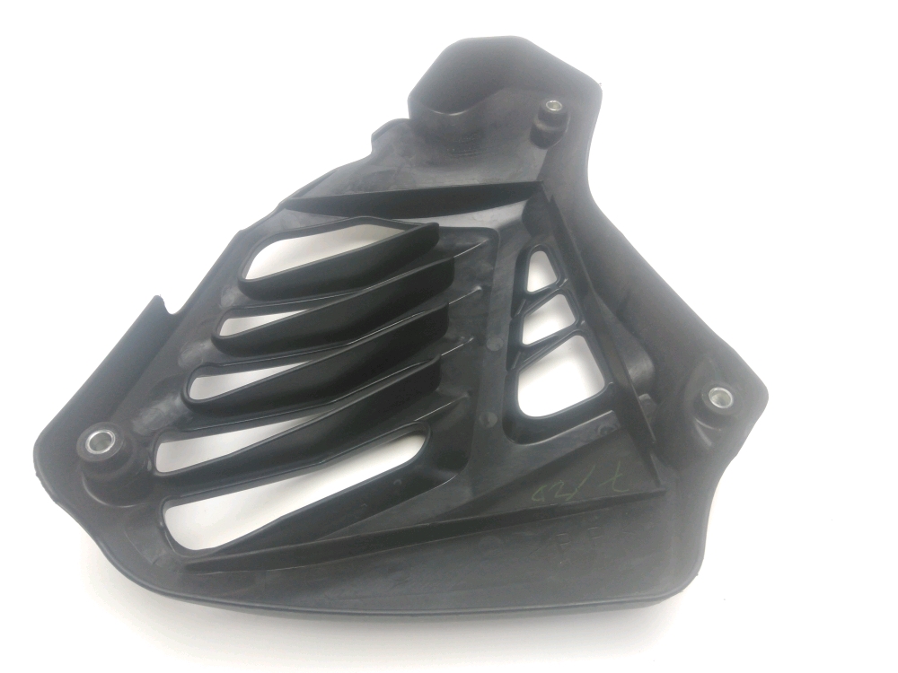 GRILLE DE RADIATEUR