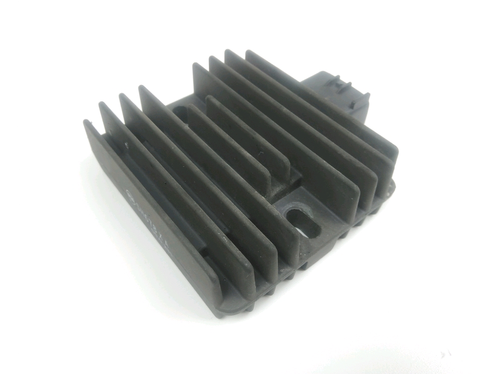 REGULATEUR DE TENSION