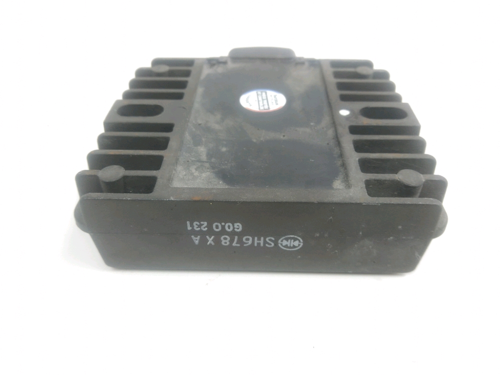 REGULATEUR DE TENSION