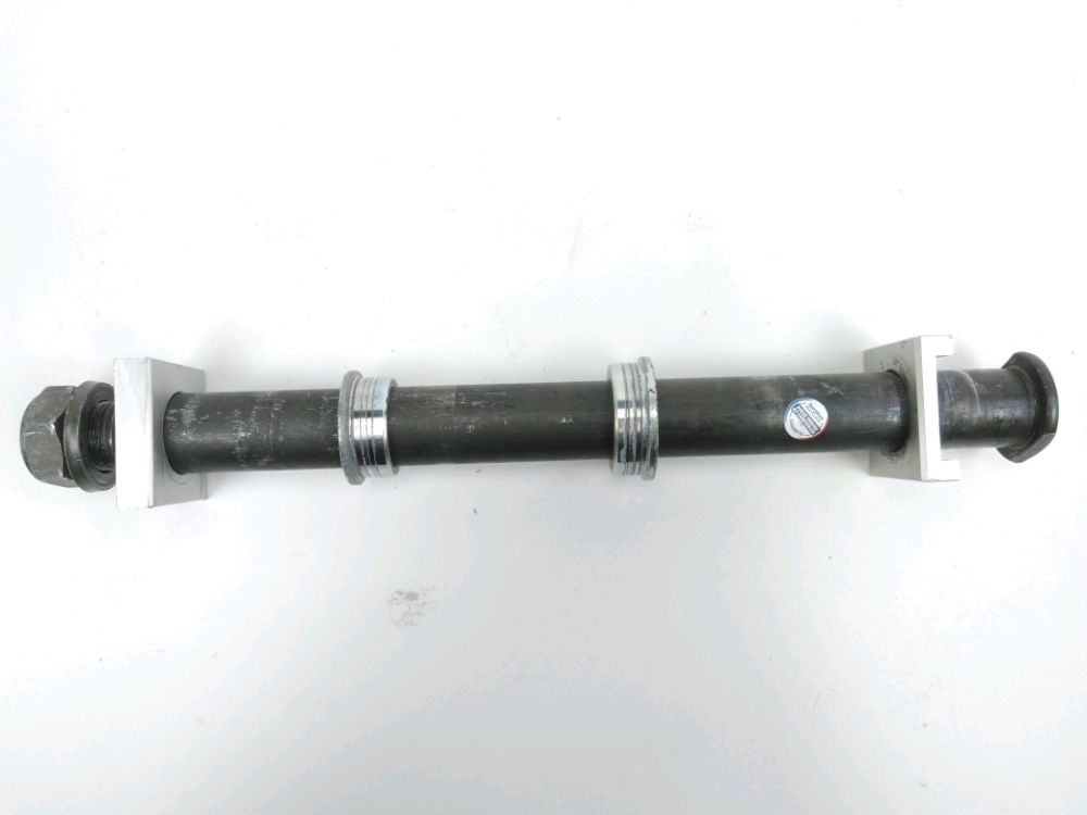 AXE DE ROUE ARRIERE