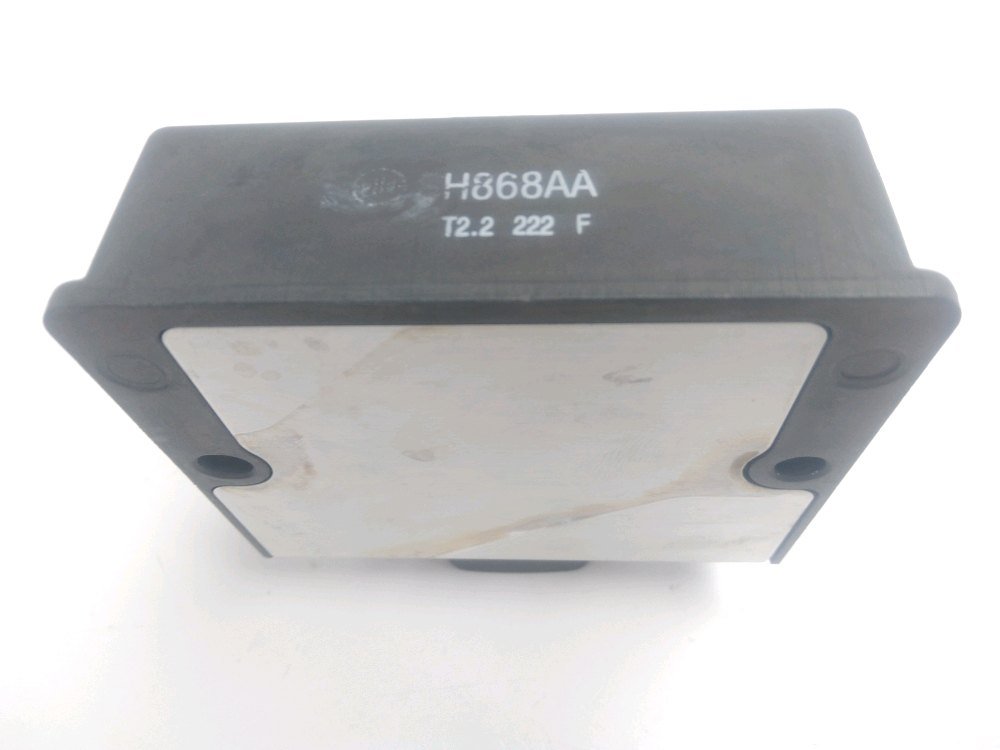 REGULATEUR DE TENSION