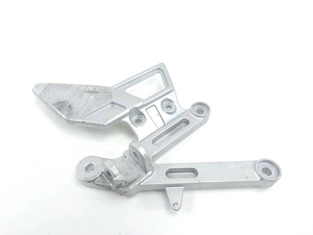 Platine avant droite