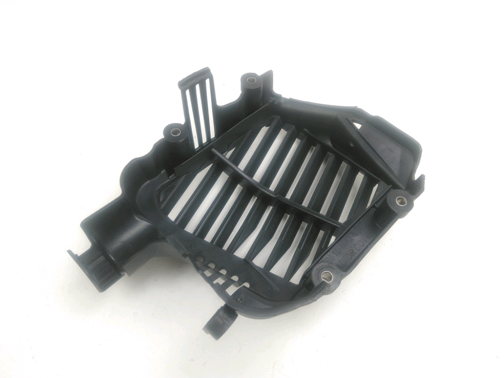 GRILLE DE RADIATEUR