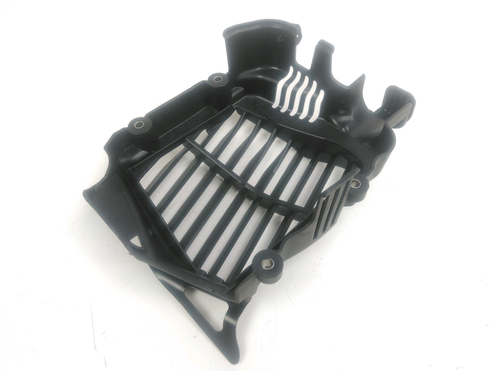 GRILLE DE RADIATEUR