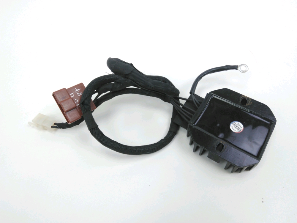 REGULATEUR DE TENSION