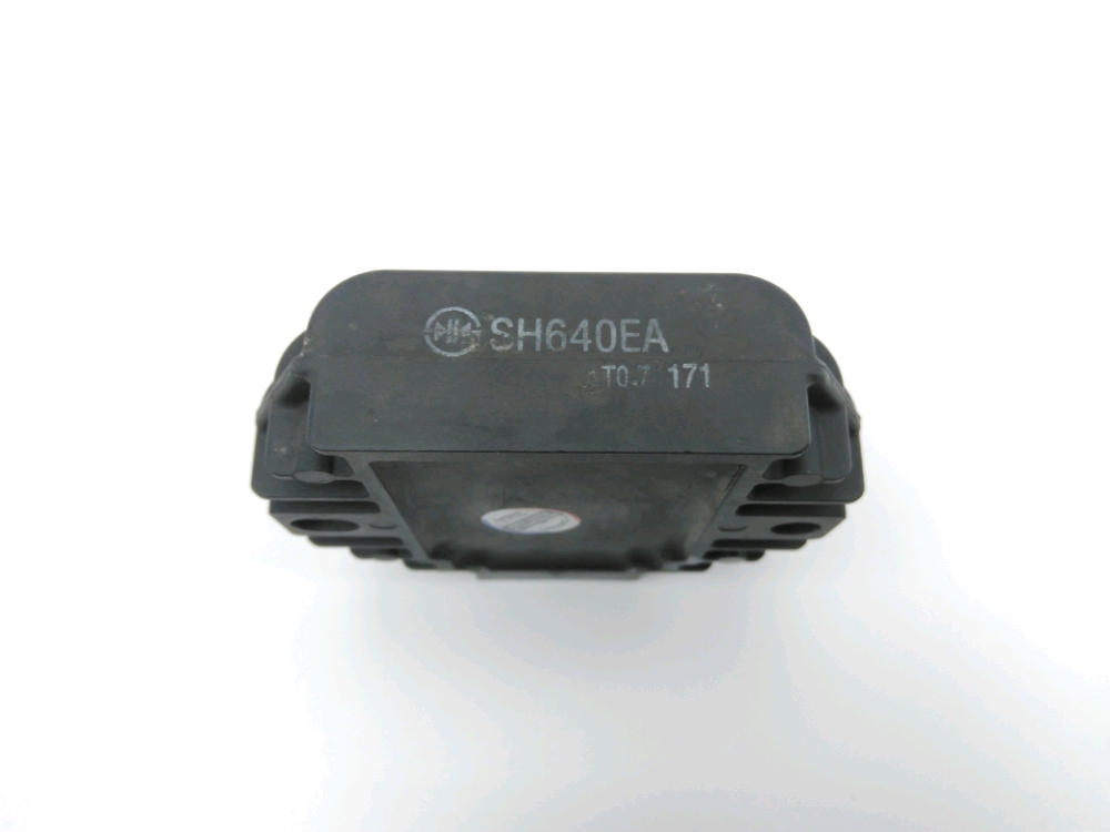 REGULATEUR DE TENSION