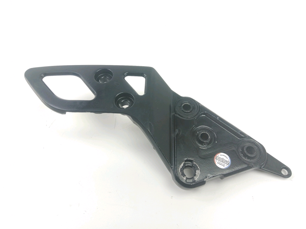 Platine avant droite