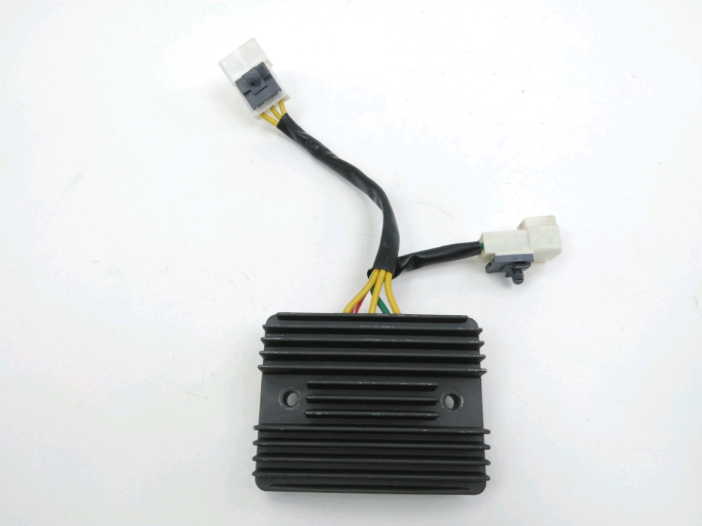 REGULATEUR DE TENSION