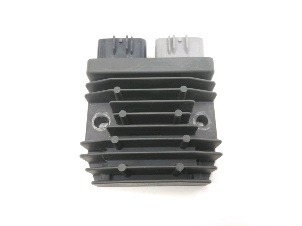 REGULATEUR DE TENSION