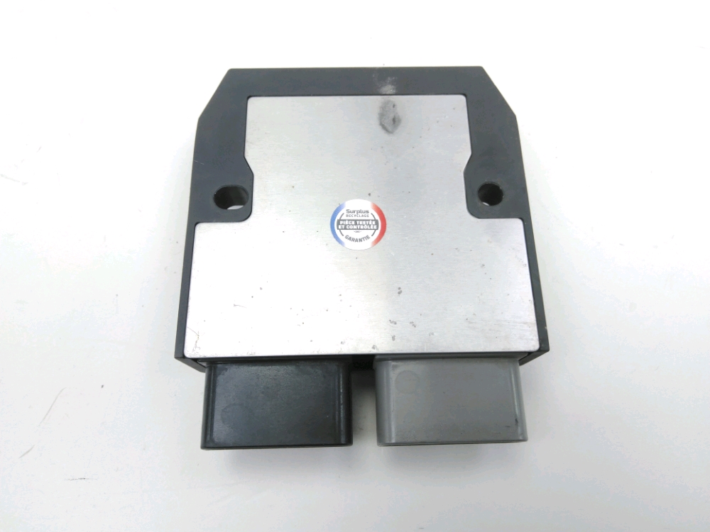 REGULATEUR DE TENSION