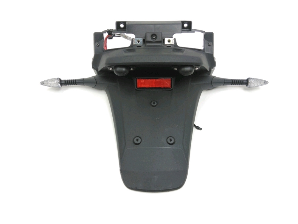 SUPPORT DE PLAQUE ET ECLAIRAGE