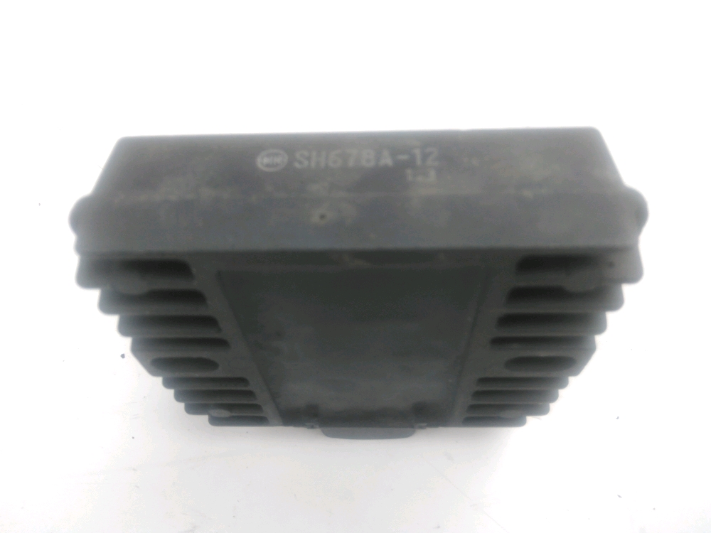 REGULATEUR DE TENSION