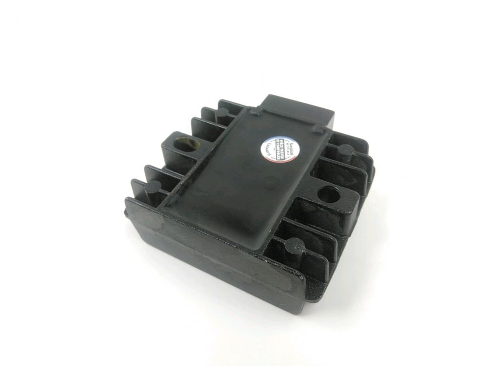 REGULATEUR DE TENSION