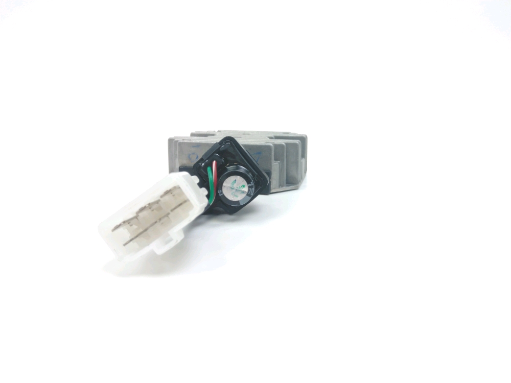 REGULATEUR DE TENSION