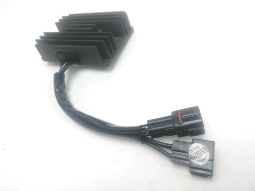 REGULATEUR DE TENSION