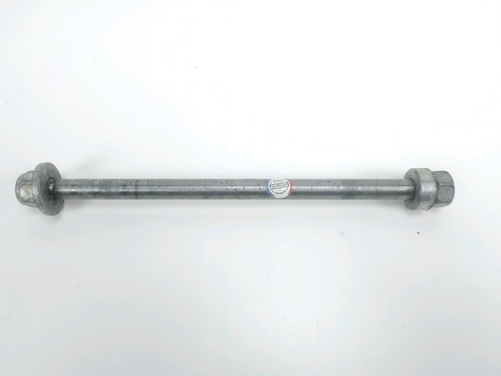 AXE DE ROUE ARRIERE