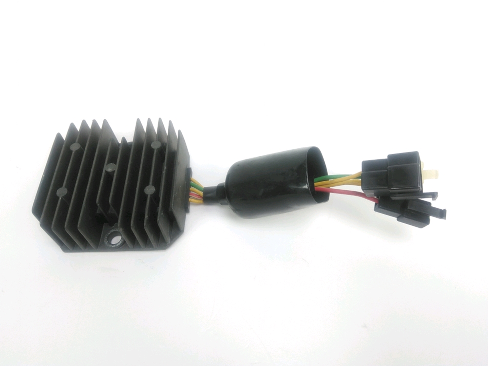 REGULATEUR DE TENSION