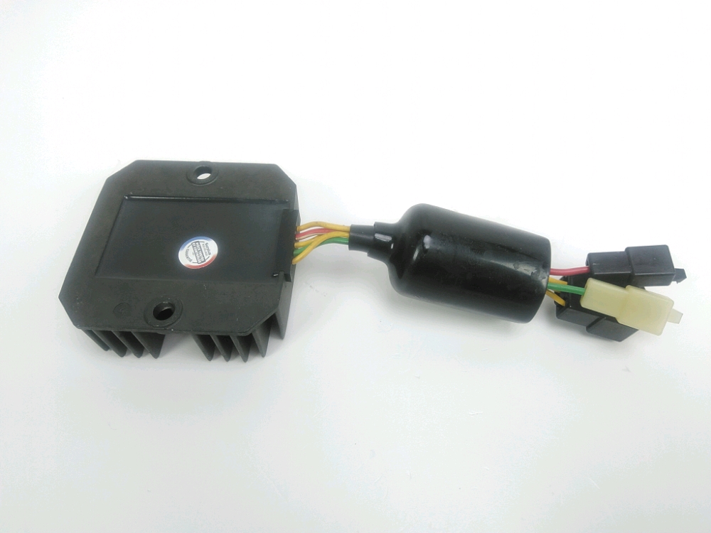 REGULATEUR DE TENSION