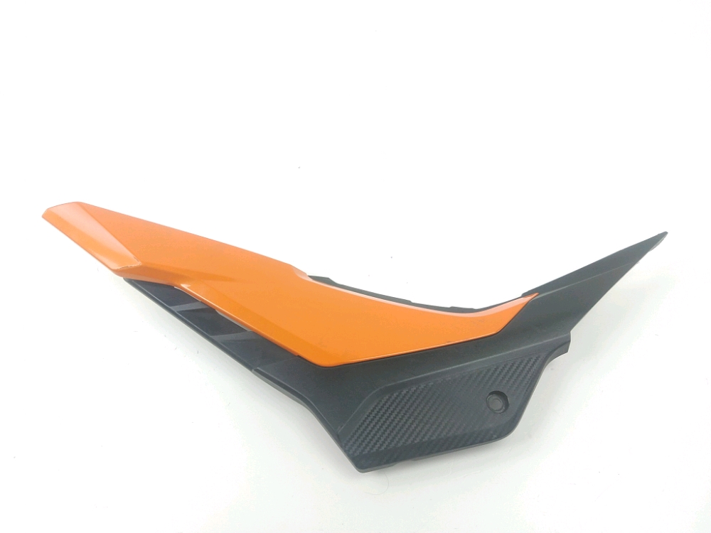 CACHE LATERAL GAUCHE