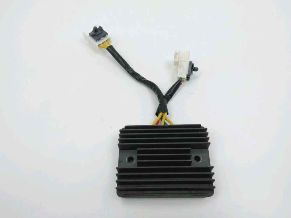 REGULATEUR DE TENSION