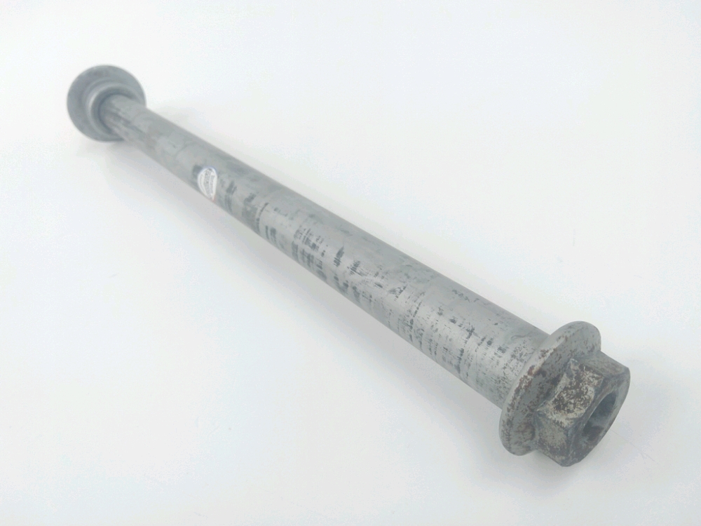 AXE DE ROUE ARRIERE