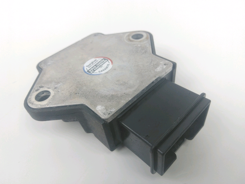 REGULATEUR DE TENSION