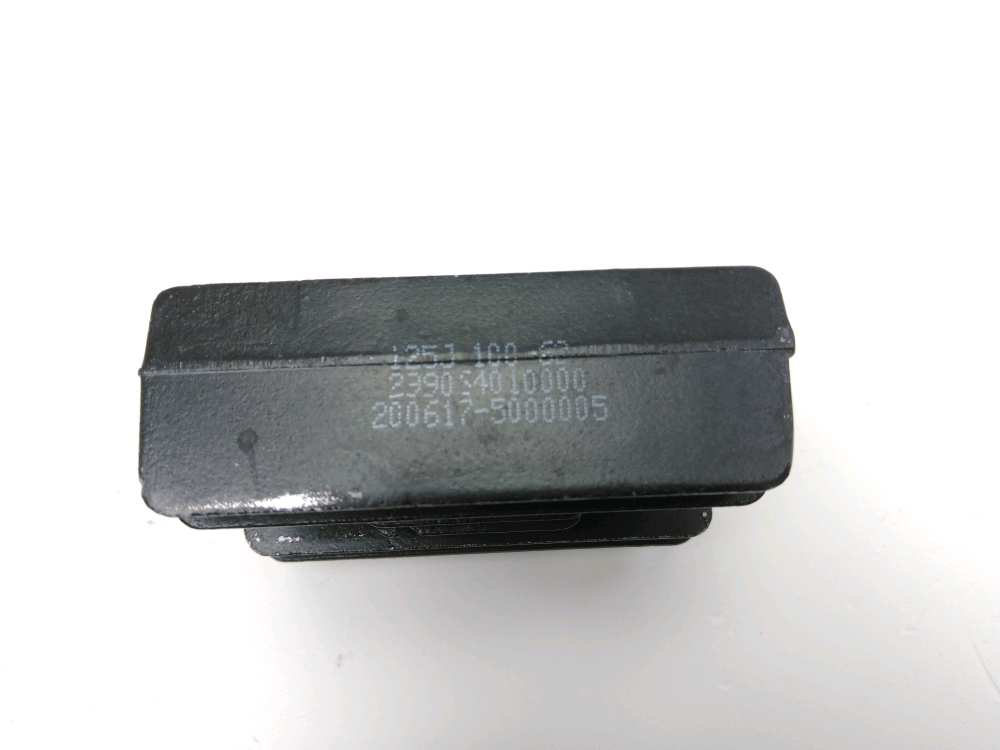 REGULATEUR DE TENSION