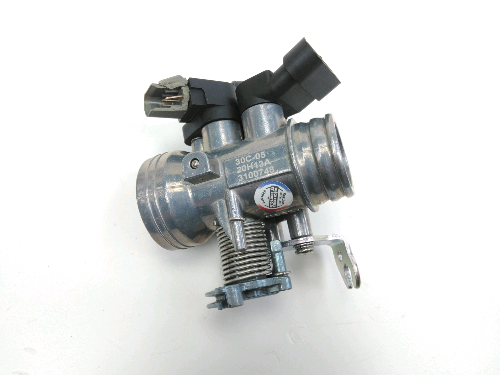 Corps d'injection droit