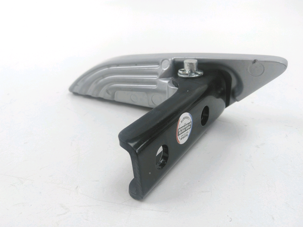 Repose pieds arriere gauche