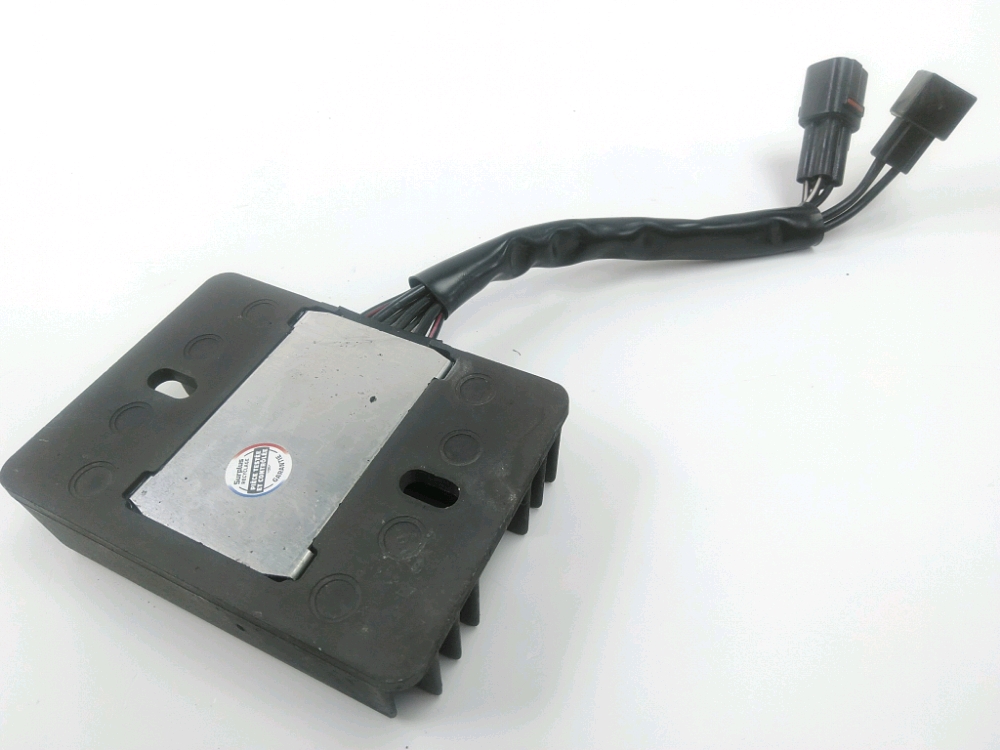 REGULATEUR DE TENSION