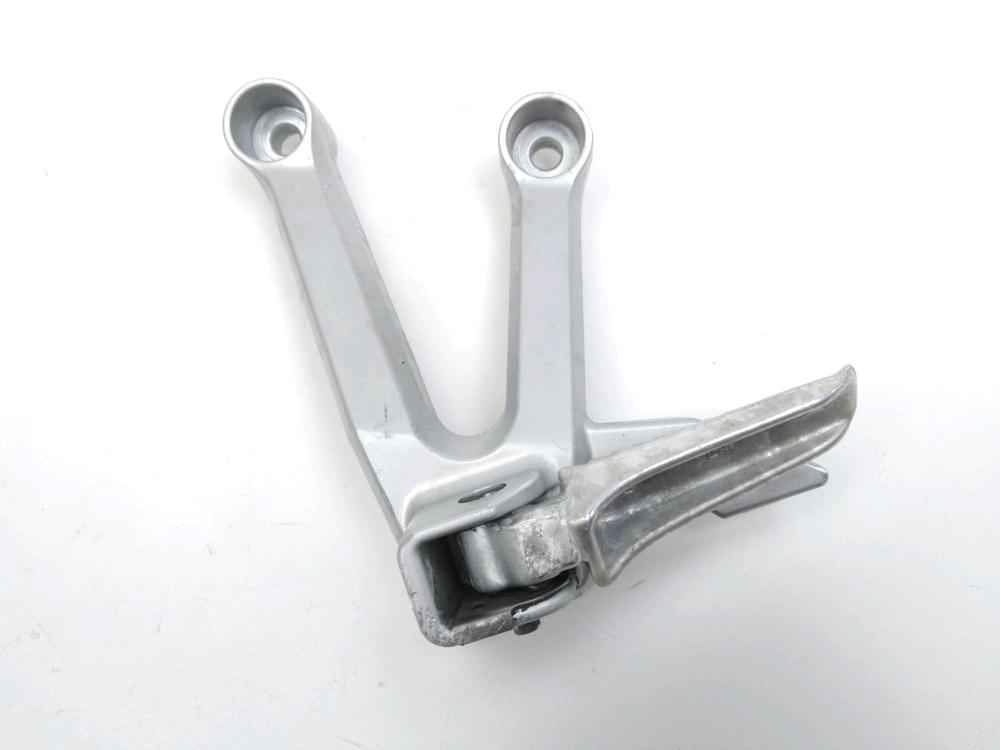 PLATINE ET REPOSE PIEDS ARRIERE GAUCHE