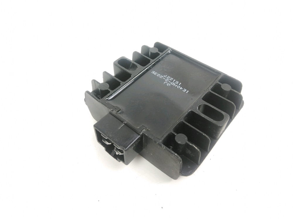 REGULATEUR DE TENSION