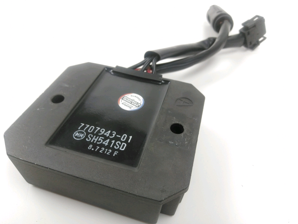 REGULATEUR DE TENSION