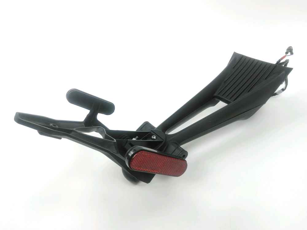 SUPPORT DE PLAQUE ET ECLAIRAGE