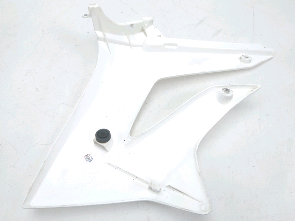 CARENAGE AVANT DROIT