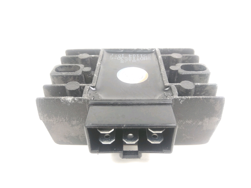 REGULATEUR DE TENSION