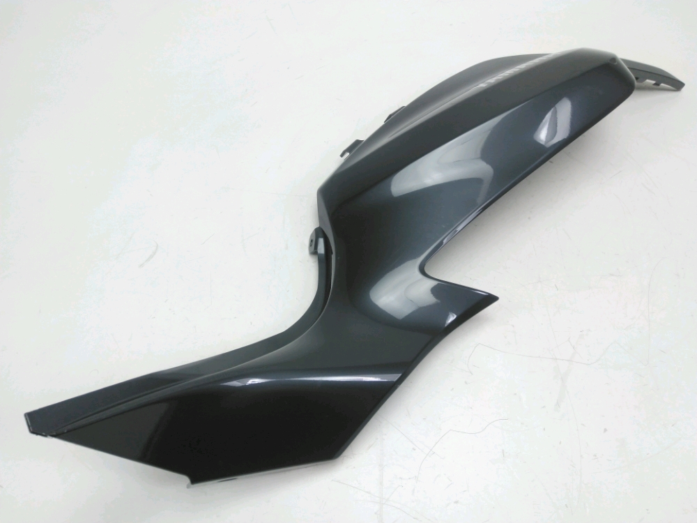 CARENAGE AVANT DROIT