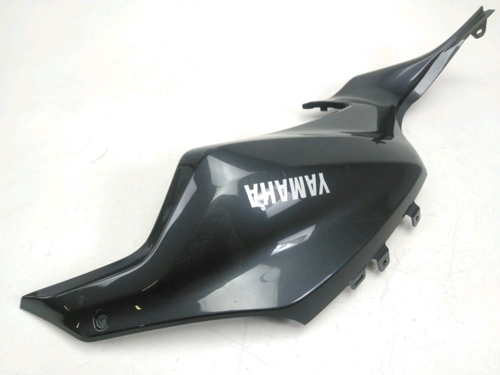 CARENAGE AVANT DROIT