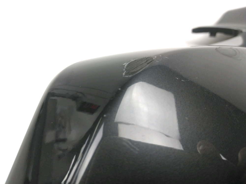 CARENAGE AVANT DROIT