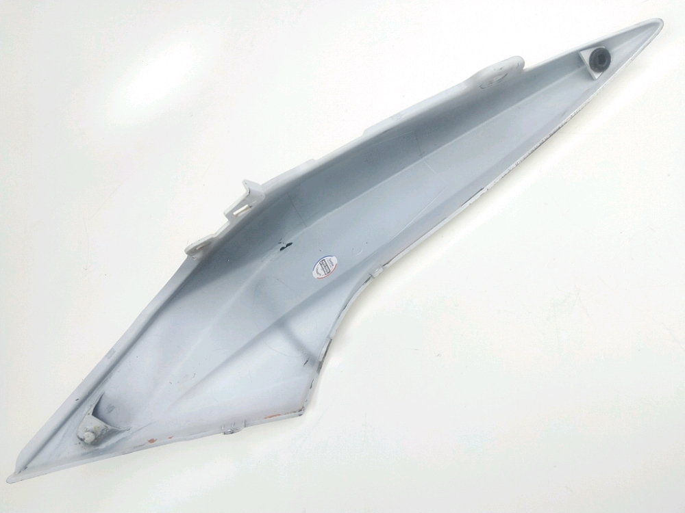 CARENAGE ARRIERE DROIT