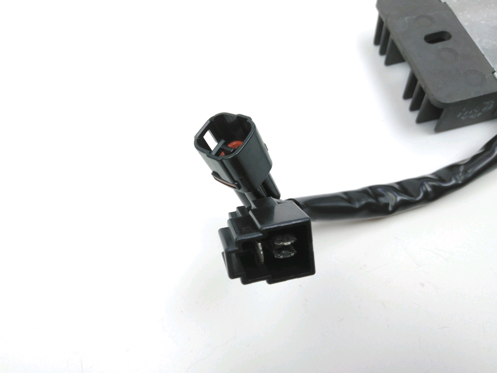 REGULATEUR DE TENSION