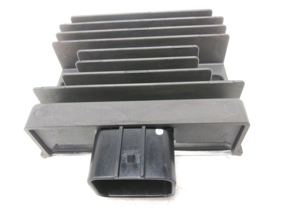 REGULATEUR DE TENSION