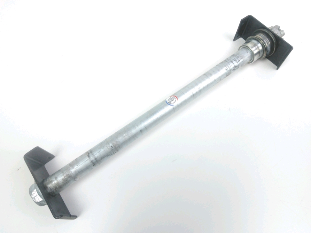 AXE DE ROUE ARRIERE