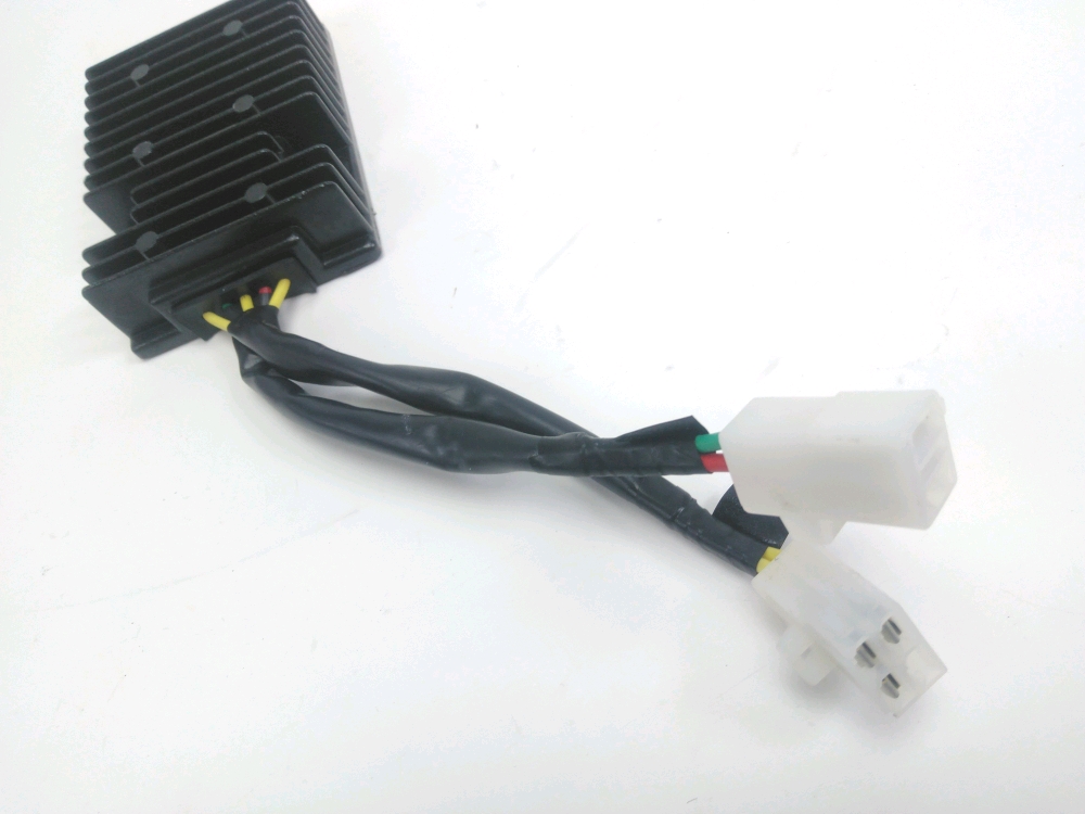 REGULATEUR DE TENSION
