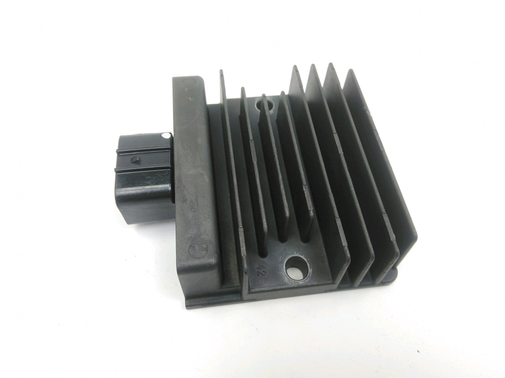 REGULATEUR DE TENSION