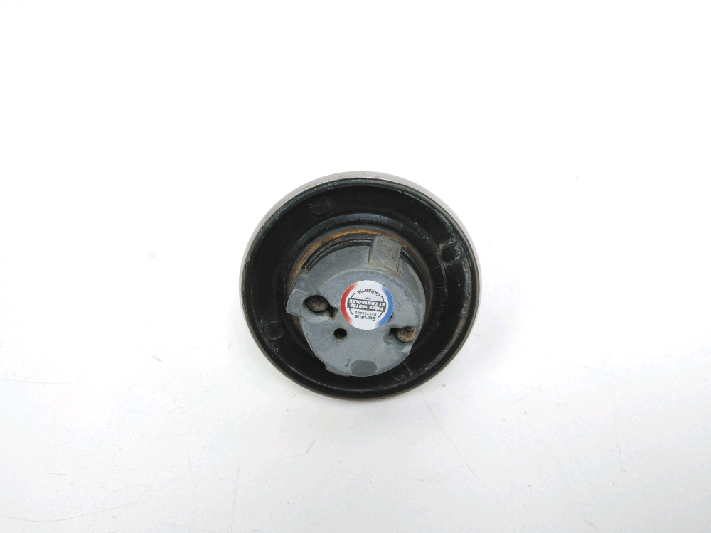 BOUCHON DE RESERVOIR