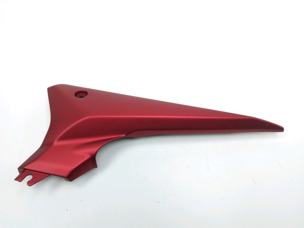 CACHE LATERAL GAUCHE