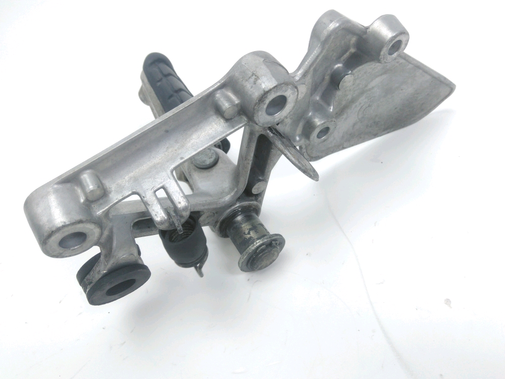 PLATINE AVANT DROITE COMPLETE