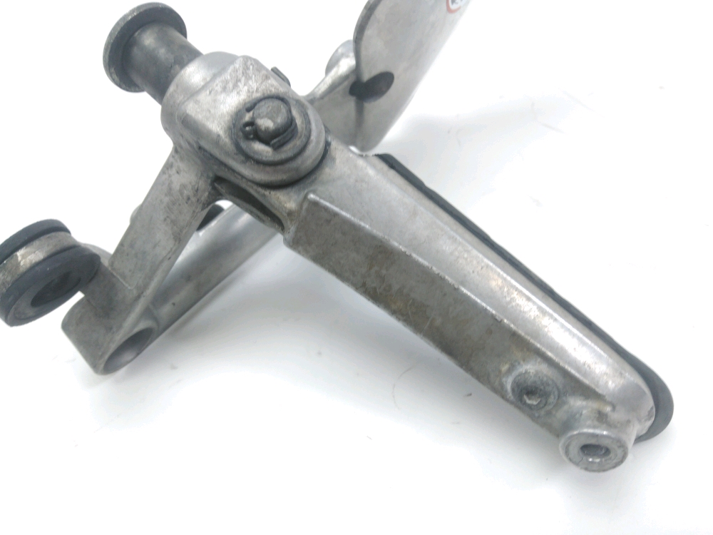 PLATINE AVANT DROITE COMPLETE